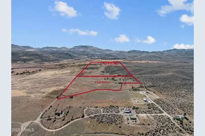 129 Acres Sickles Ranch Radial, Peeples Valley, AZ 86332 - Photo 2