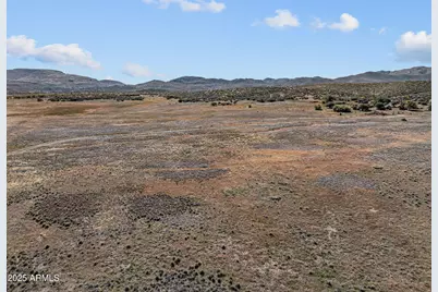 129 Acres Sickles Ranch Radial, Peeples Valley, AZ 86332 - Photo 20