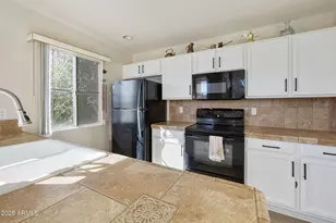 11333 N 92nd St, Scottsdale, AZ 85260 - Photo 8