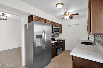 18222 N Stonebrook Drive, Sun City West, AZ 85375 - Photo 8