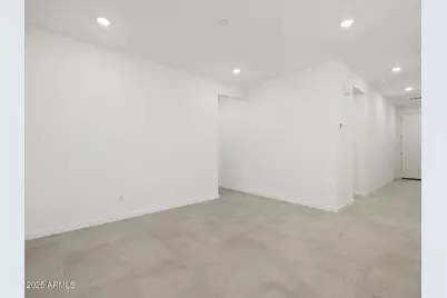 25191 N 160th Avenue, Surprise, AZ 85387 - Photo 10