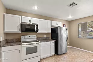 2041 W Hidalgo Ave, Phoenix, AZ 85041 - Photo 4