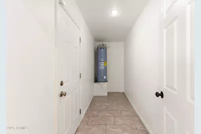 2041 W Hidalgo Avenue, Phoenix, AZ 85041 - Photo 20