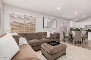 4632 E Mossman Rd, Phoenix, AZ 85050 - Photo 8