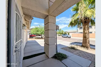 4014 S 74th Lane, Phoenix, AZ 85043 - Photo 8
