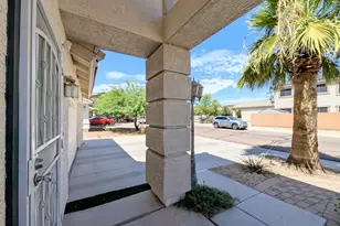 4014 S 74th Ln, Phoenix, AZ 85043 - Photo 8