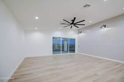 71 S 352nd Drive, Tonopah, AZ 85354 - Photo 20