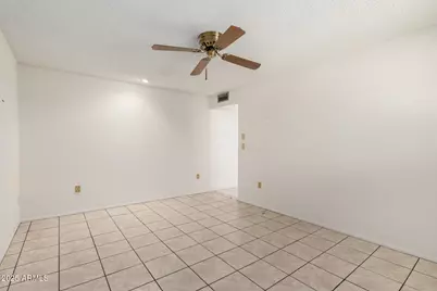 10319 W Twin Oaks Drive, Sun City, AZ 85351 - Photo 18