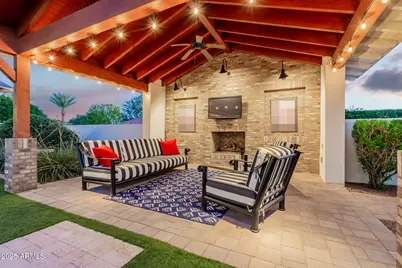 4442 N 59th Place, Phoenix, AZ 85018 - Photo 30