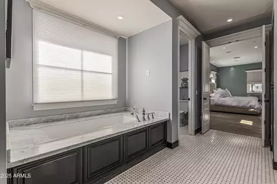 4442 N 59th Place, Phoenix, AZ 85018 - Photo 16