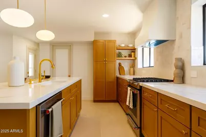 524 W Harmont Drive, Phoenix, AZ 85021 - Photo 8