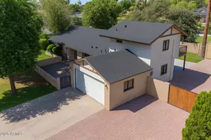 524 W Harmont Dr, Phoenix, AZ 85021 - Photo 1