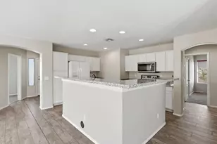 11135 E Catalina Ave, Mesa, AZ 85208 - Photo 10