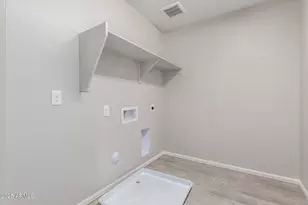 733 E Commonwealth Ave, Chandler, AZ 85225 - Photo 40