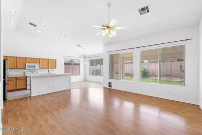 1563 E Robinson Way, Chandler, AZ 85225 - Photo 2