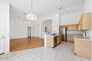 1563 E Robinson Way, Chandler, AZ 85225 - Photo 4