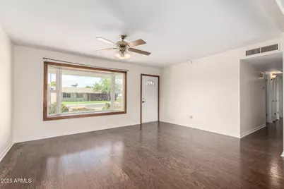 3349 W Surrey Avenue, Phoenix, AZ 85029 - Photo 10