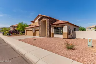 7418 South 25th Lane, Phoenix, AZ 85041 - Photo 8