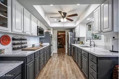 17427 N Lindgren Avenue, Sun City, AZ 85373 - Photo 36