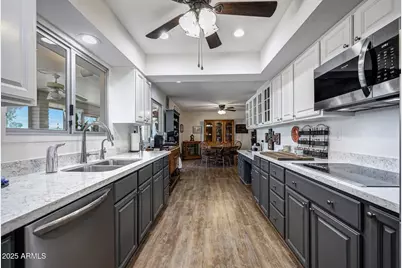 17427 N Lindgren Avenue, Sun City, AZ 85373 - Photo 40