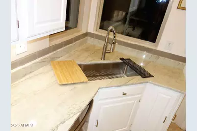 18802 N Suncrest Court, Sun City West, AZ 85375 - Photo 12