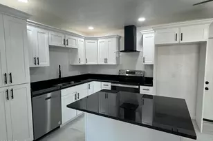 18201 N 22nd Ave, Phoenix, AZ 85023 - Photo 6