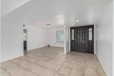 16216 N 33rd Drive, Phoenix, AZ 85053 - Photo 2