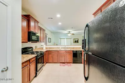 42411 W Arvada Lane, Maricopa, AZ 85138 - Photo 4