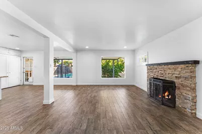 1334 W Sells Drive, Phoenix, AZ 85013 - Photo 10