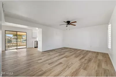 9711 W Indian Hills Drive, Sun City, AZ 85351 - Photo 10