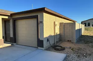 502 Brandeis Dr, Morristown, AZ 85342 - Photo 4