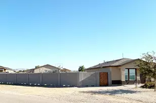 502 Brandeis Dr, Morristown, AZ 85342 - Photo 2