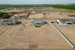 7721 S 220th Ln, Buckeye, AZ 85326 - Photo 2