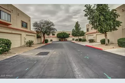 4826 W New World Drive, Glendale, AZ 85302 - Photo 18