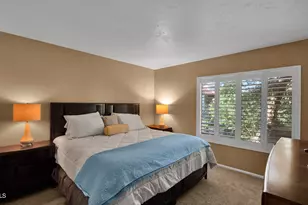 8649 E Royal Palm Rd, Scottsdale, AZ 85258 - Photo 14