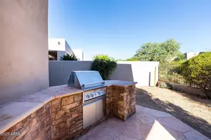10894 E Hedgehog Pl, Scottsdale, AZ 85262 - Photo 20
