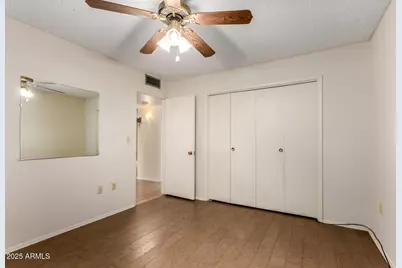 10754 W Cinnebar Avenue, Sun City, AZ 85351 - Photo 16