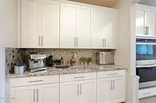 3351 W Dunbar Dr, Phoenix, AZ 85041 - Photo 10