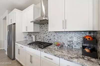 3351 W Dunbar Drive, Phoenix, AZ 85041 - Photo 8