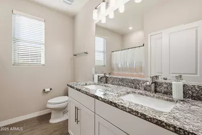 3351 W Dunbar Drive, Phoenix, AZ 85041 - Photo 30