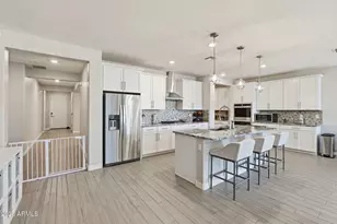 3351 W Dunbar Dr, Phoenix, AZ 85041 - Photo 4