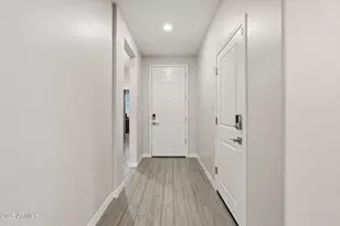 3351 W Dunbar Dr, Phoenix, AZ 85041 - Photo 38