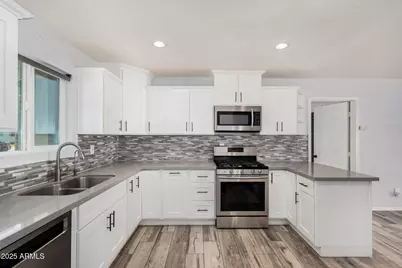 2340 E Sylvia Street, Phoenix, AZ 85022 - Photo 14