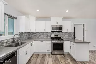 2340 E Sylvia St, Phoenix, AZ 85022 - Photo 14