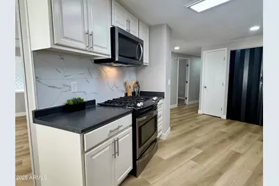 8401 N 67th Avenue #59, Glendale, AZ 85302 - Photo 6