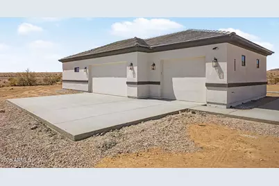 15728 W Montgomery Road, Peoria, AZ 85383 - Photo 2