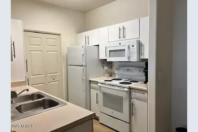 3302 N 7th Street #111, Phoenix, AZ 85014 - Photo 2