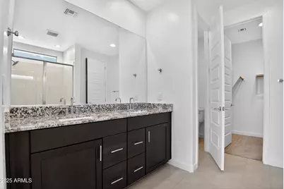 2555 W Sunland Avenue, Phoenix, AZ 85041 - Photo 26