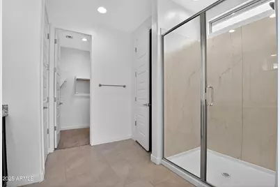 2555 W Sunland Avenue, Phoenix, AZ 85041 - Photo 22