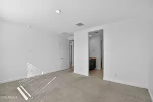 2555 W Sunland Ave, Phoenix, AZ 85041 - Photo 20